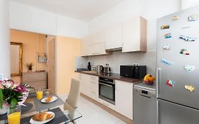 Budapest Deluxe Apartment With Free Car Park